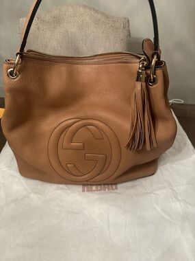 Gucci Tan Pebbled Leather Shoulder Bag with Tassel